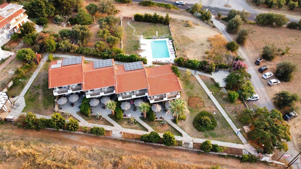 Villa Madeleine Tower View Néa Fókaia Bagian luar foto