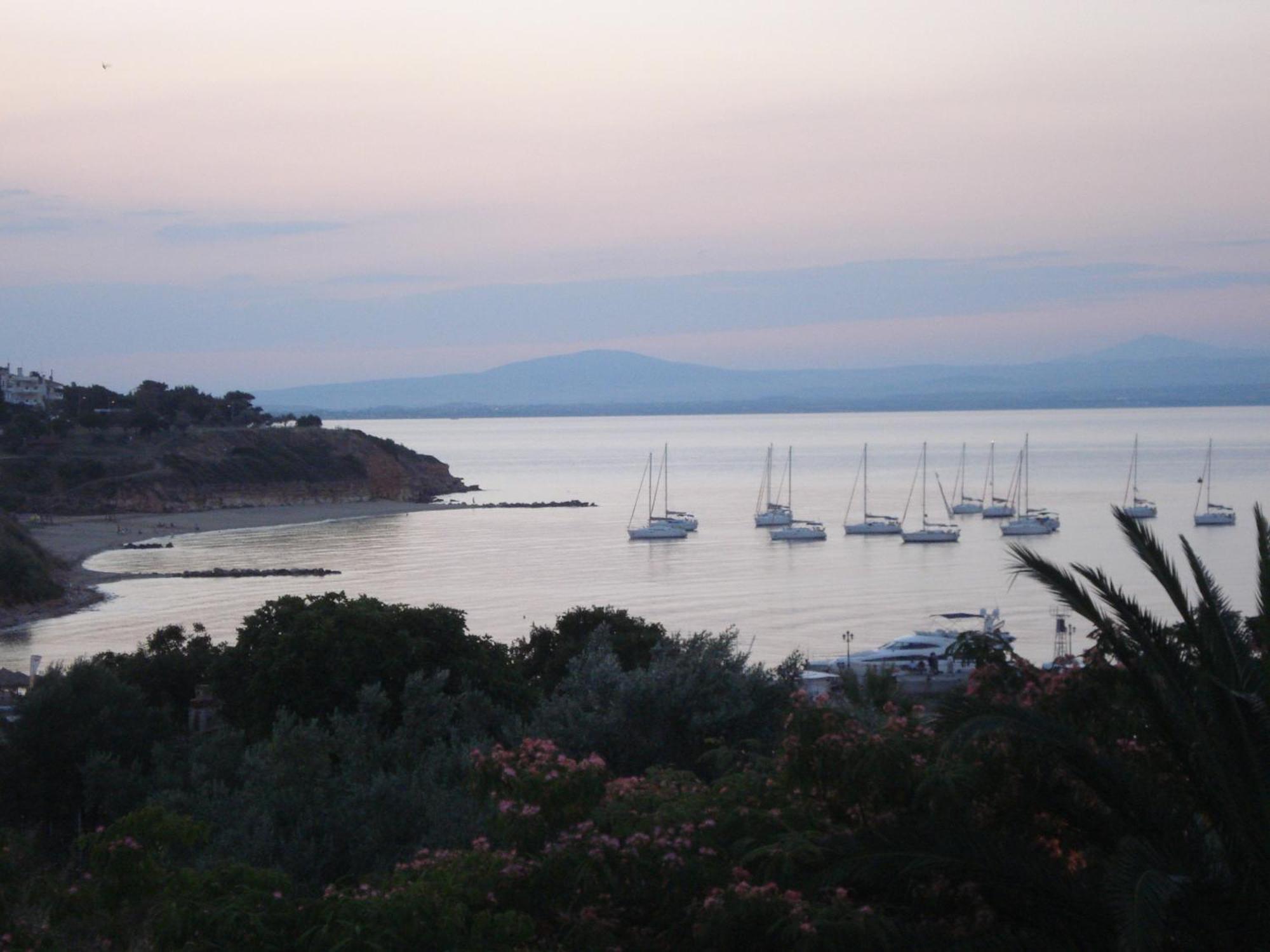 Villa Madeleine Tower View Néa Fókaia Bagian luar foto