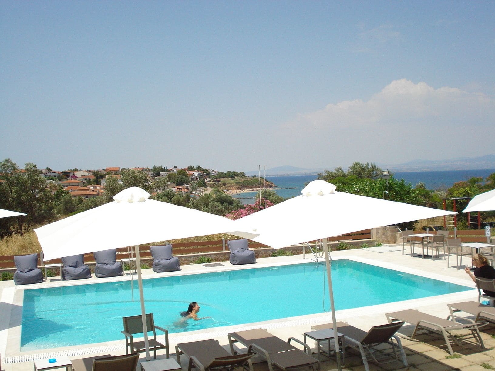 Villa Madeleine Tower View Néa Fókaia Bagian luar foto